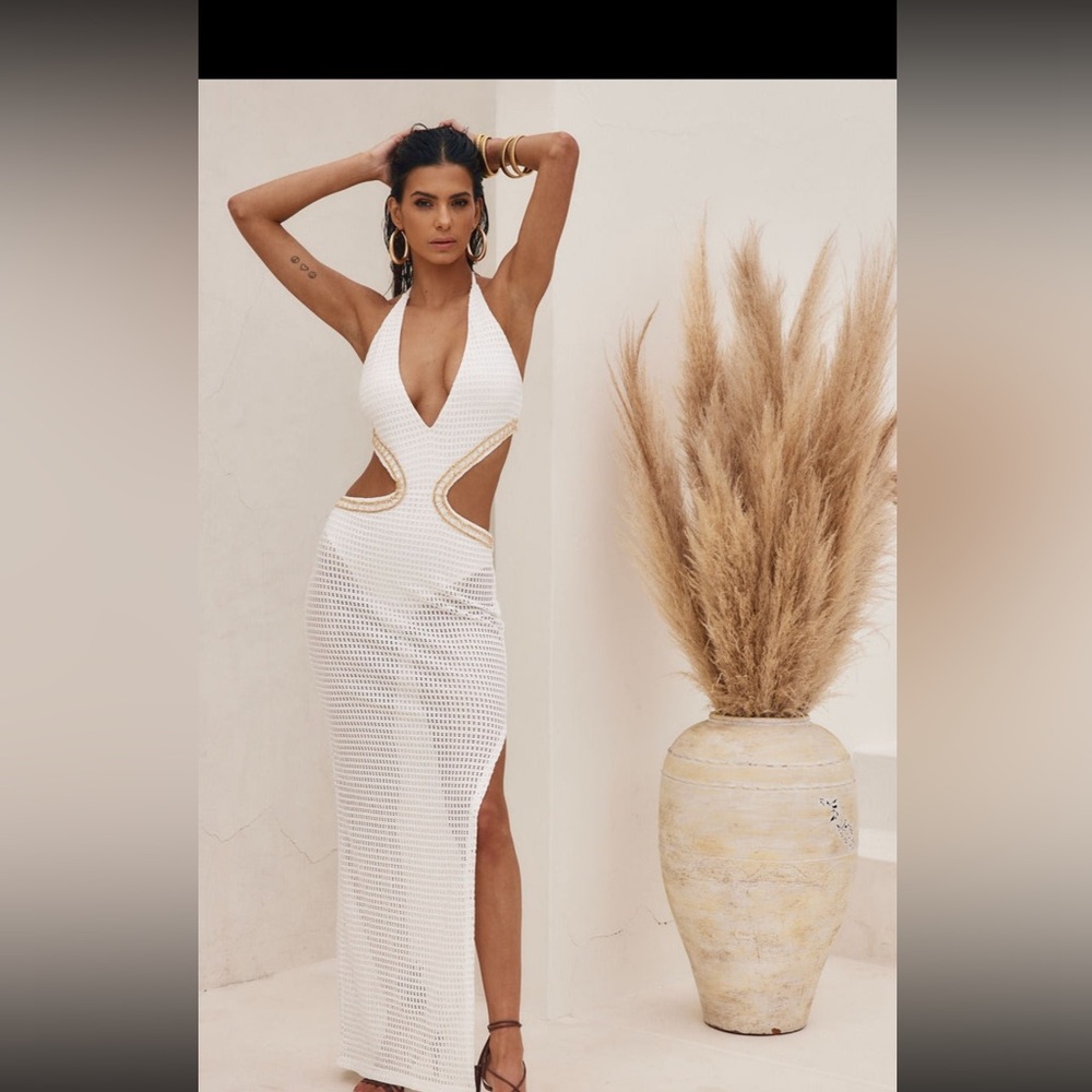 White and gold 12th tribe crochet maxi dress small, worn once, excellent cond